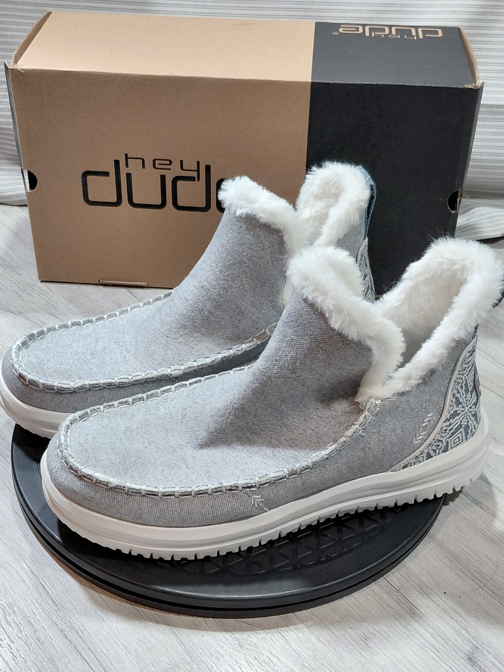 NEW Hey Dude Women’s Camden Grey White Fleece-Lined Cozy Slip-On Booties SIZE 10